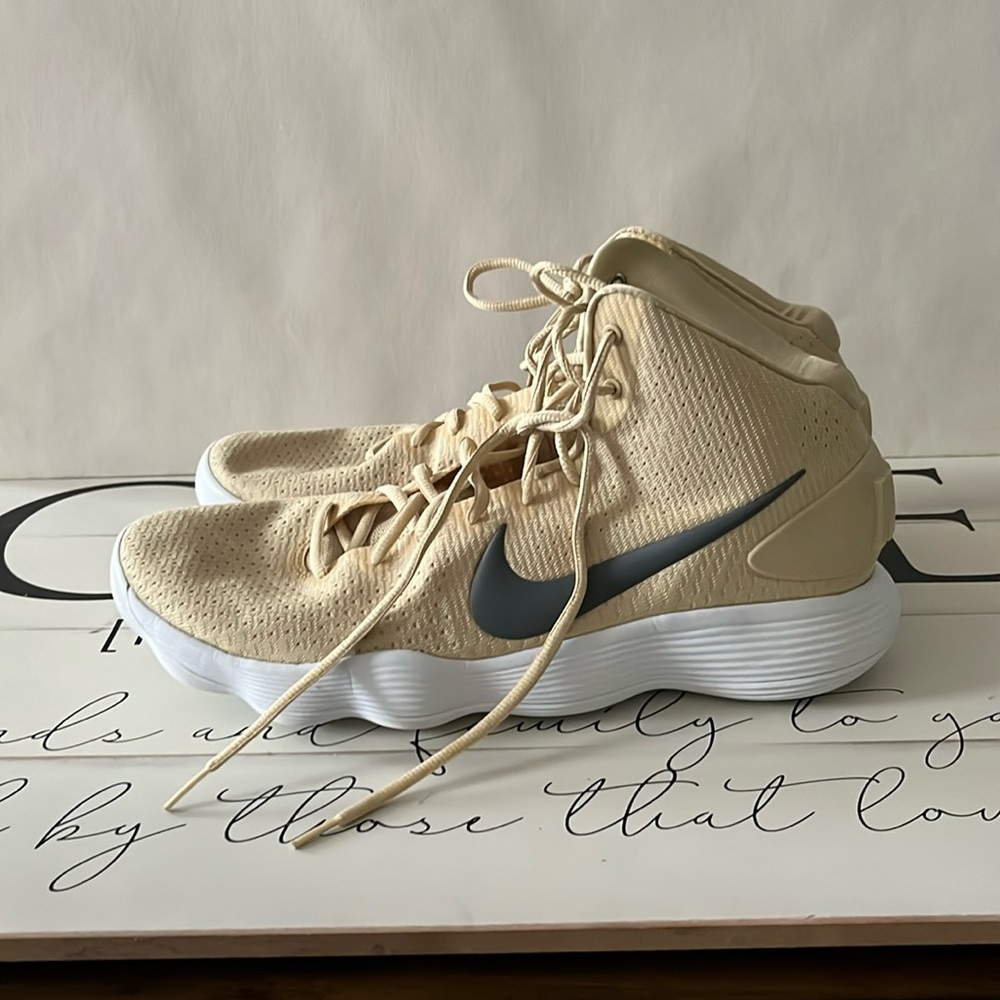 Nike Hyper Dunks! - image 1